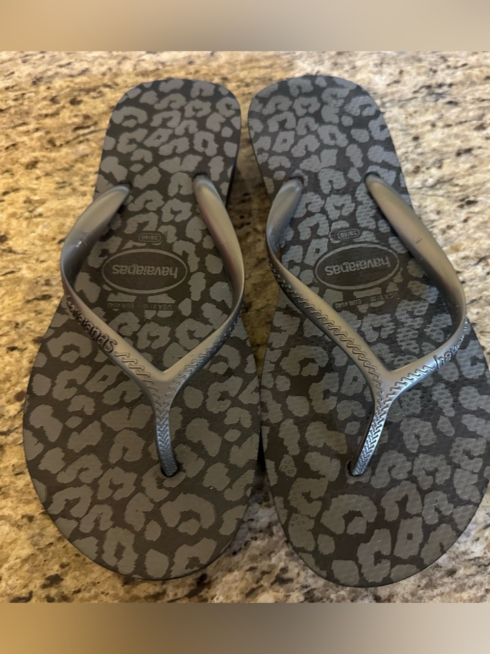 Havaianas Women’s Black Leopard-Print Platform Sandals